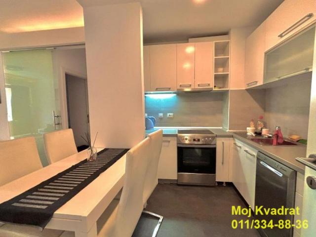 Novi Beograd, Blok 65 (West 65) - Omladinskih brigada, 64m2