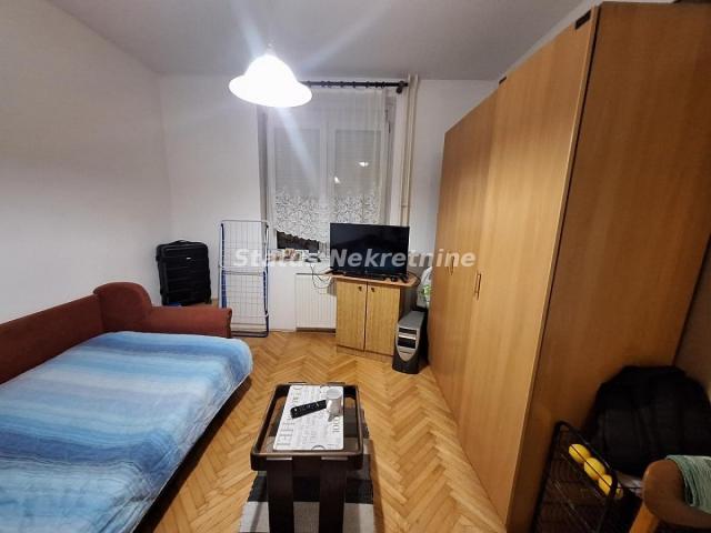 NAMEŠTENA GARSONJERA 20M2 GRBAVICA 240EU