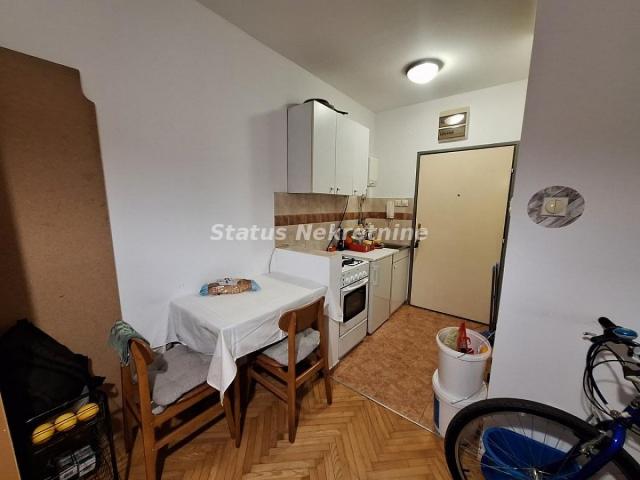 NAMEŠTENA GARSONJERA 20M2 GRBAVICA 240EU