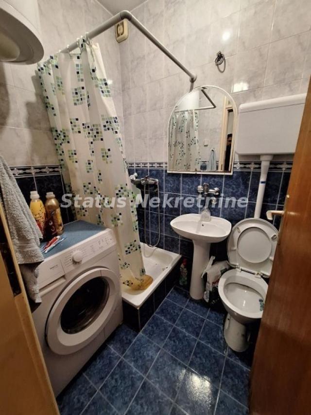 NAMEŠTENA GARSONJERA 20M2 GRBAVICA 240EU