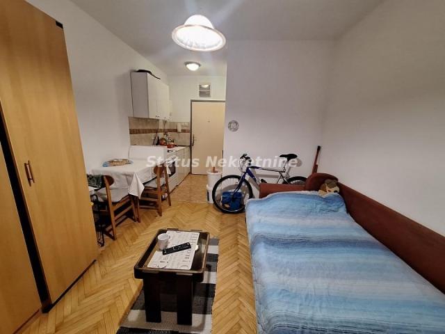 NAMEŠTENA GARSONJERA 20M2 GRBAVICA 240EU