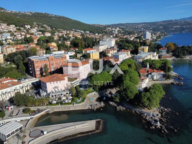 OPATIJA, CENTAR – cijela austro-ugarska vila s privatnom okućnicom odmah uz poznatu ulicu centra Opa