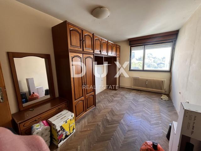 RIJEKA, TURNIĆ - 2 bedroom apartment with balcony and sea view