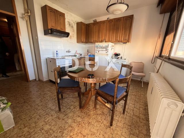 RIJEKA, TURNIĆ - 2 bedroom apartment with balcony and sea view