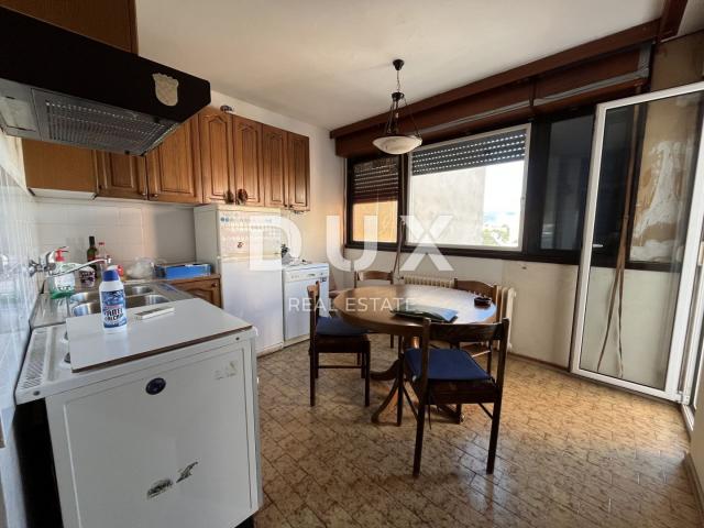 RIJEKA, TURNIĆ - 2 bedroom apartment with balcony and sea view