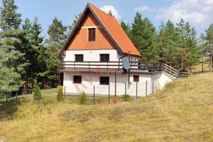 
				Kuća na Zlatiboru sa apartmanima pored Ski centra Tornik
			