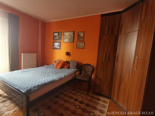 Izdavanje, Stan, 55. 00m2 , Centar