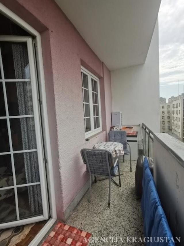 Izdavanje, Stan, 55. 00m2 , Centar