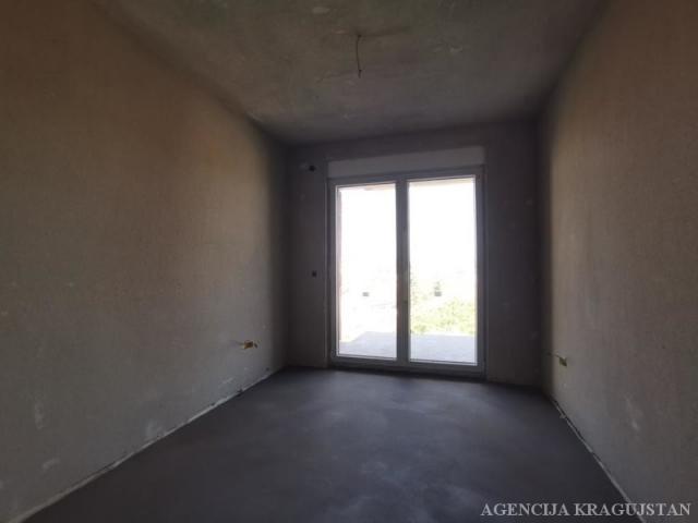 Prodaja, Stan, 72. 45m2 , Centar