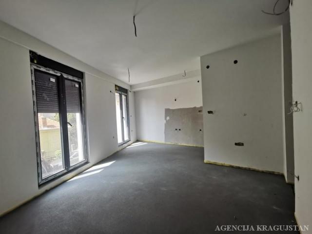 Prodaja, Stan, 39. 00m2 , Centar