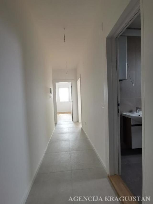 Prodaja, Stan, 74. 01m2 , Centar