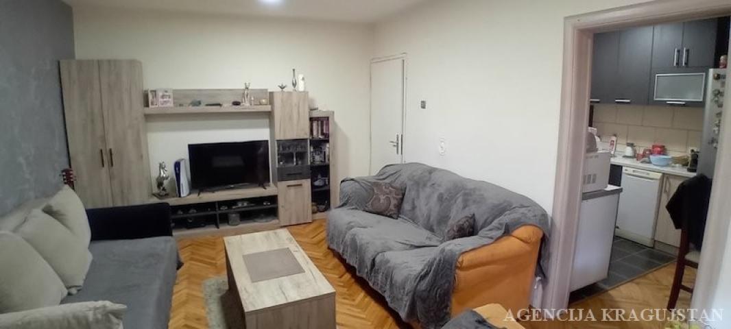 Prodaja, Stan, 50. 00m2 , Stanovo