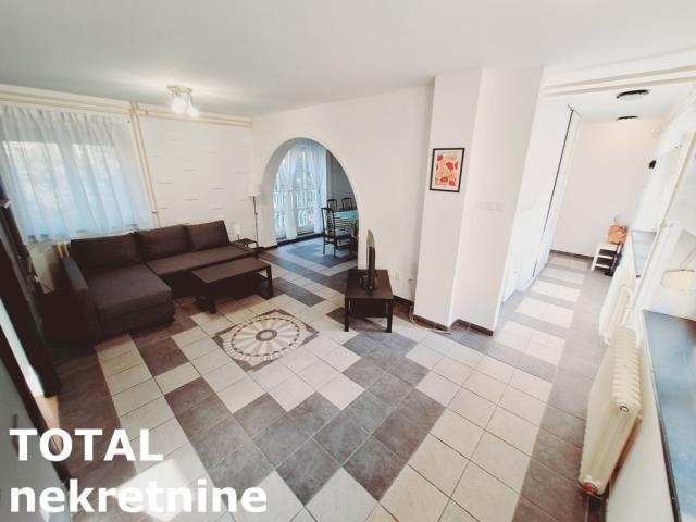 4 Četvorosoban stan NOVI SAD, 232800€