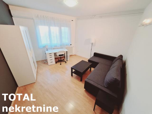 4 Četvorosoban stan NOVI SAD, 232800€