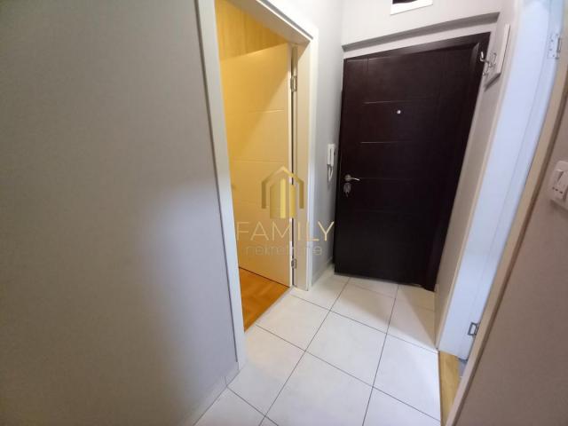 Izdavanje stana – Grbavica, Novi Sad, 30m2