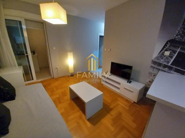 Izdavanje stana – Grbavica, Novi Sad, 30m2