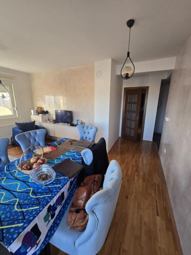 Prodaja, Stan, 55m2 , Centar