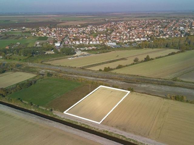 EKSKLUZIVNO u ponudi - Plac na prelepoj lokaciji