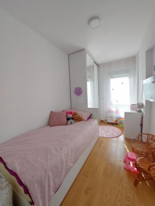 Novi Beograd - SAVADA 3 - Tošin bunar, 4, 0 s, 90 m2, lux uređen