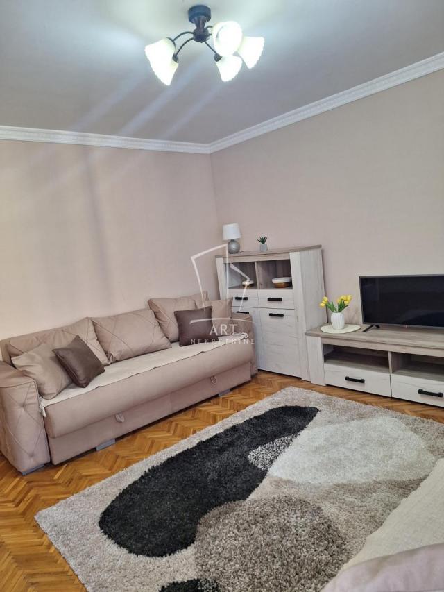 Vračar, odlična lokacija, mereno 65m2 ID#8675111