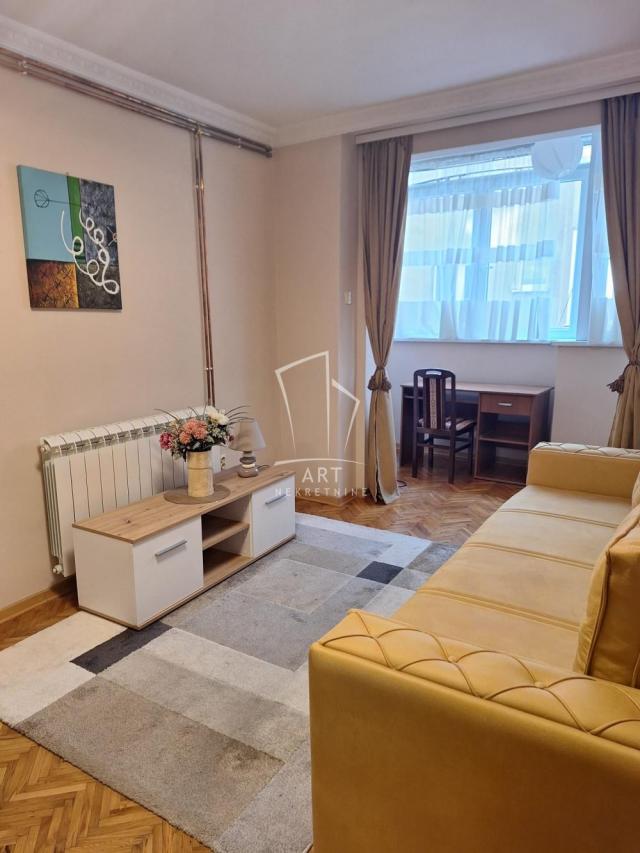 Vračar, odlična lokacija, mereno 65m2 ID#8675111