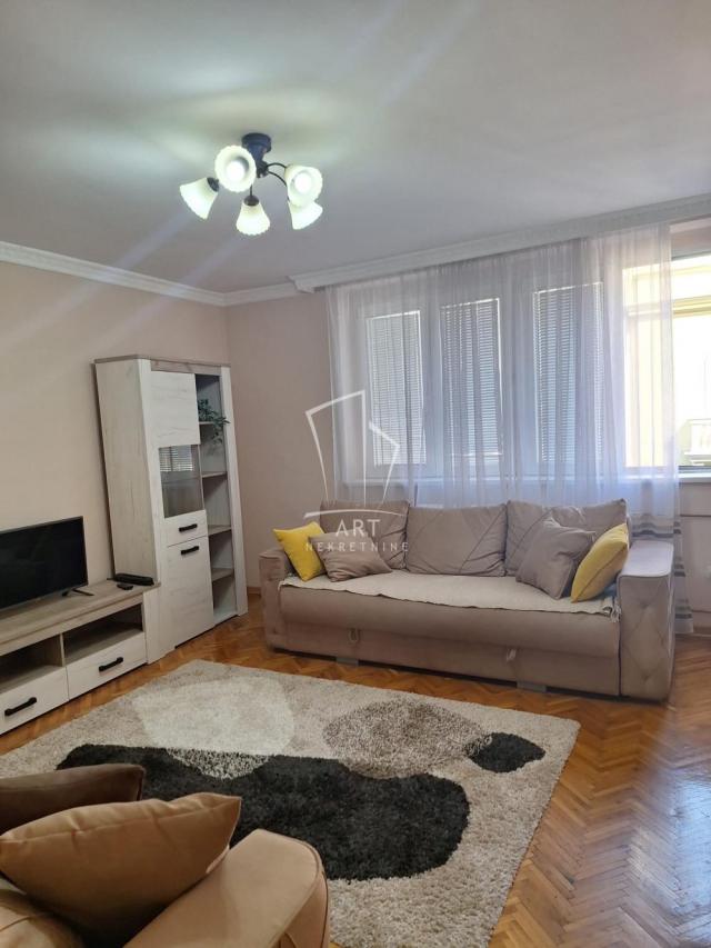 Vračar, odlična lokacija, mereno 65m2 ID#8675111