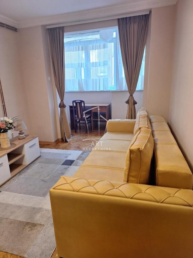 Vračar, odlična lokacija, mereno 65m2 ID#8675111