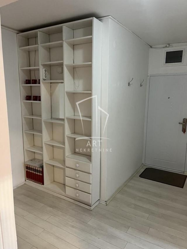 Centar, Sarajevska, 51m2 ID#9252