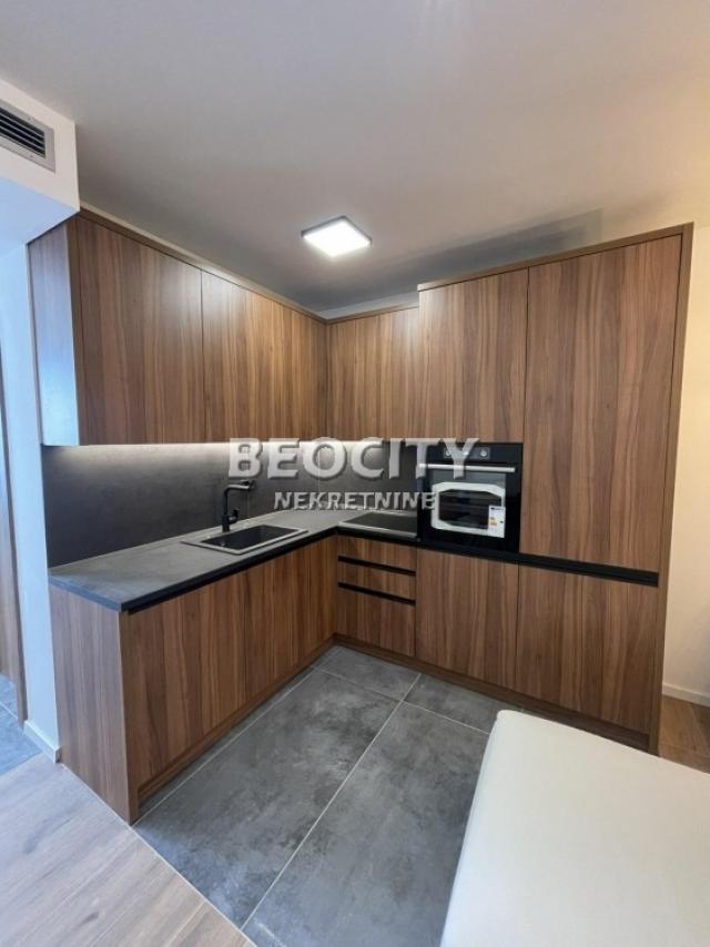 Novi Sad, Telep, Bulevar Patrijarha Pavla, 2. 0, 56m2, 750EUR