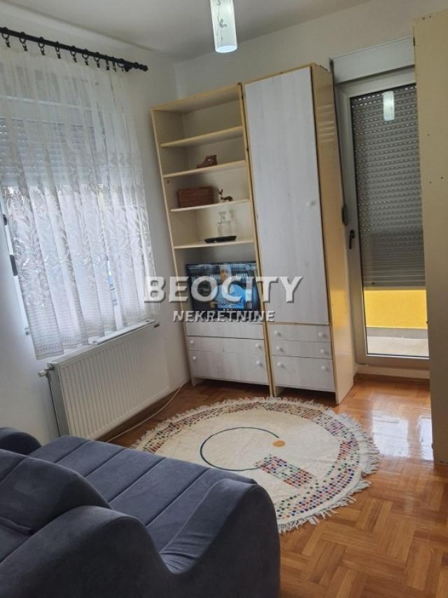 Novi Sad, Centar, Jovana Subotića, 1. 5, 43m2, 350EUR