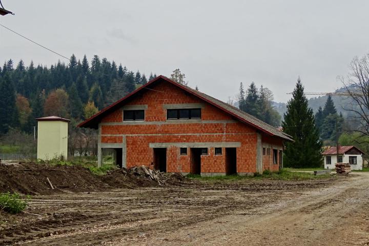 Donja Dobra, Proizvodna hala, površina objekta i okućnice 17210m2