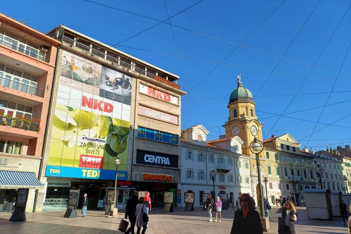 Rijeka, trgovina u centru grada NKP 120m2