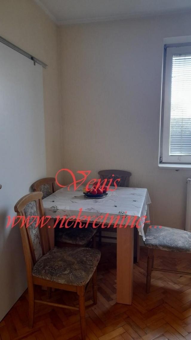 DETELINARA  ul. Banatska – 200 Eur USELJIV ID#2403