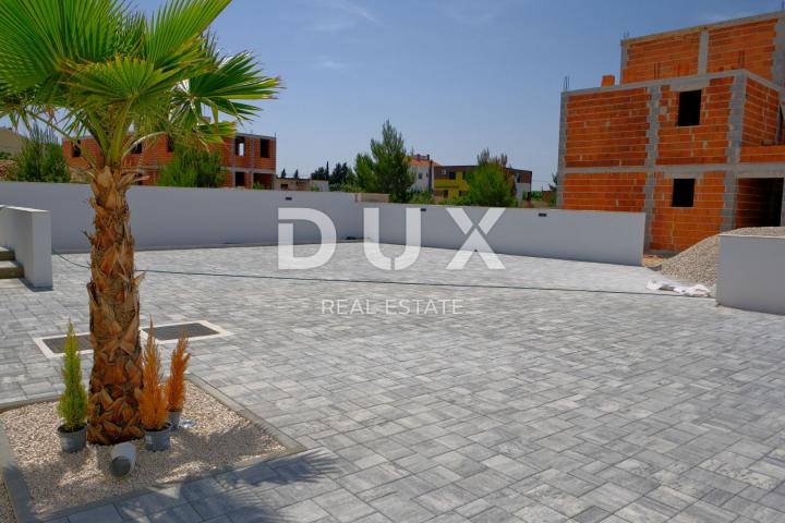 ZADAR, VRSI - Elegant apartment with garden and terrace, 2nd floor