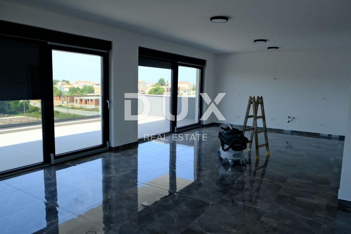 ZADAR, VRSI - Spacious four-room penthouse near the sea, S5