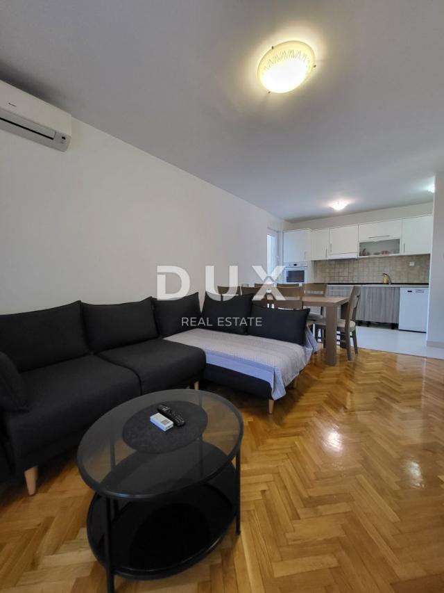 ZADAR, BULEVAR - Two-bedroom apartment in a great location!