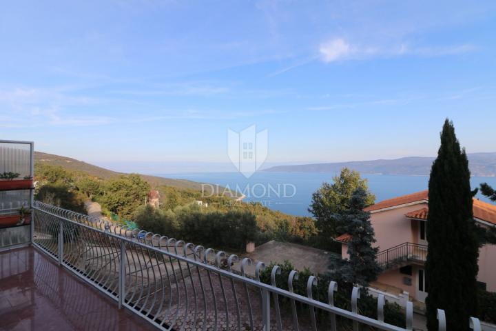 Labin, surroundings, house in a great location with a beautiful view of the sea