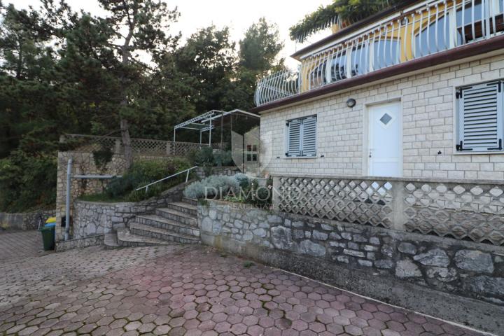 Labin, surroundings, house in a great location with a beautiful view of the sea