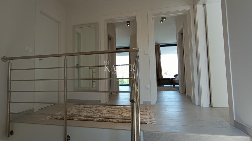 Malinska, luksuzni dvoetažni apartman 130m2, pogled more