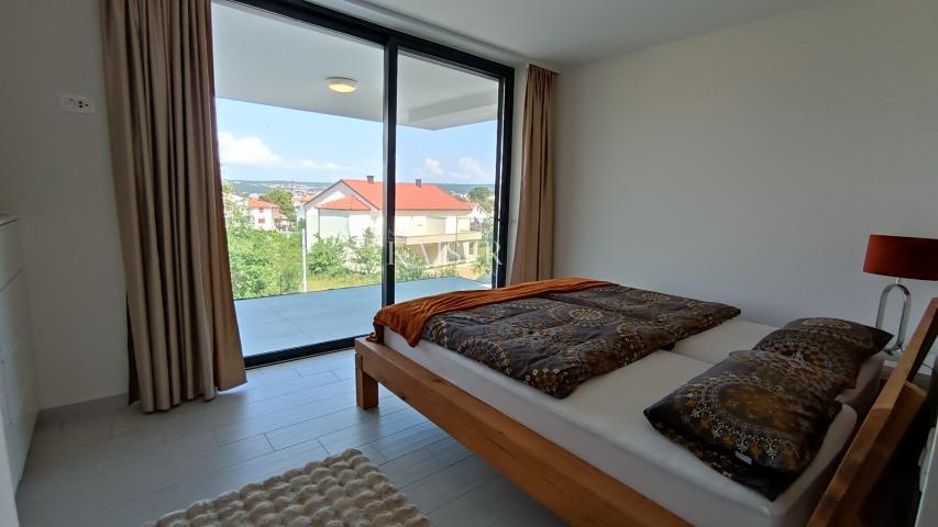 Malinska, luksuzni dvoetažni apartman 130m2, pogled more