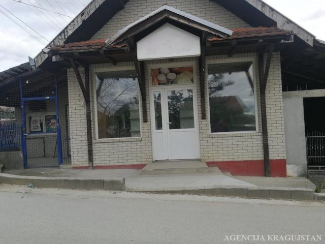 Izdavanje, Lokal, 85. 00m2 , Bresnica