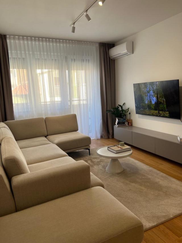 NOVI SAD - BULEVAR - 51. 00 m2