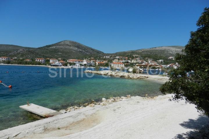 Nova vila s panoramskim pogledom, blizu Trogira