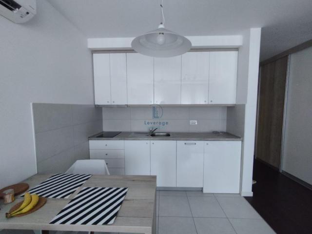 Lux, Novi Beograd, A blok, 30 m2