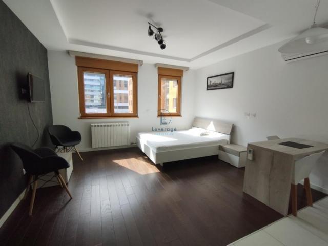 Lux, Novi Beograd, A blok, 30 m2