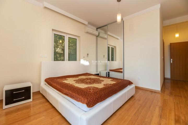 Apartment for sale in Herceg Novi, Djenovici area