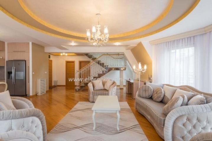 Izdavanje luksuznih stanova u Beogradu / Vračar-DUPLEX-PENTHOUSE