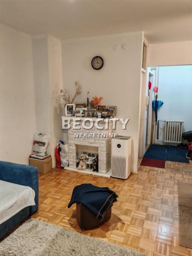 Novi Beograd, Bežanijska kosa 2, Ljubinke Bobić , 2. 5, 64m2, 158000EUR