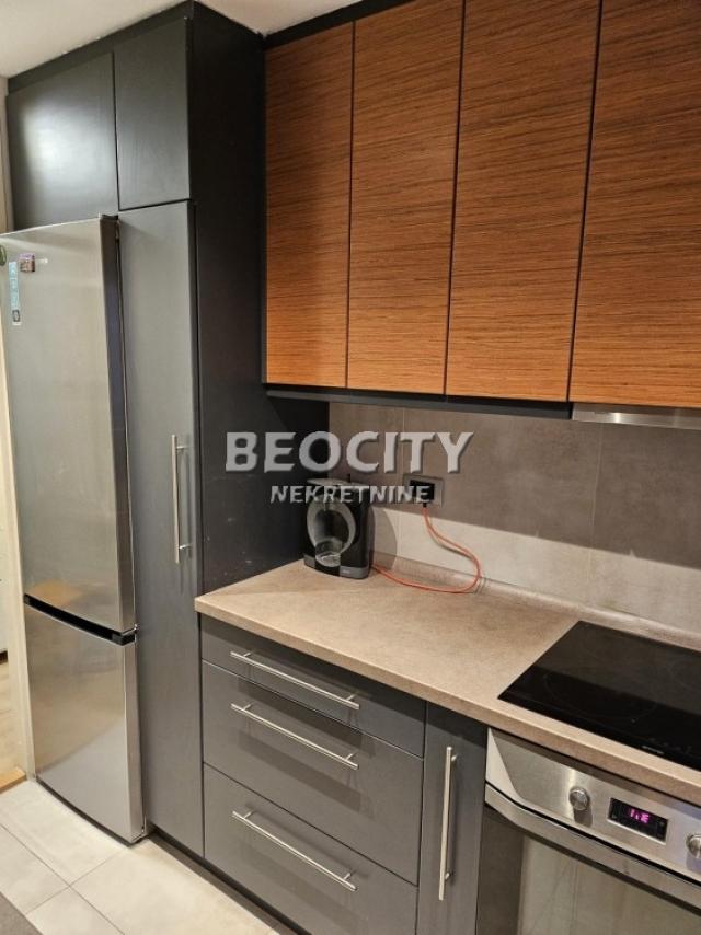 Novi Sad, Liman 3, Narodnog Fronta, 2. 0, 55m2, 700EUR