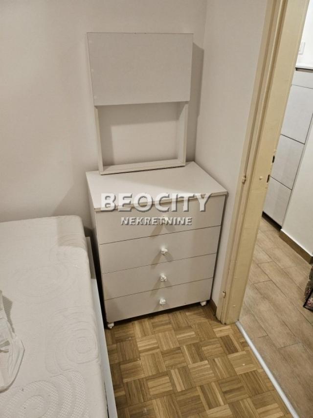 Novi Sad, Liman 3, Narodnog Fronta, 2. 0, 55m2, 700EUR